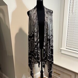 Elegant Black and Gray Paisley Shawl
